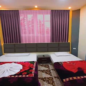 Jamaica Hostel